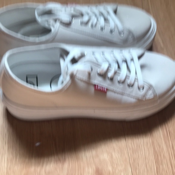 New Levi platform canvas - Picture 1 of 3